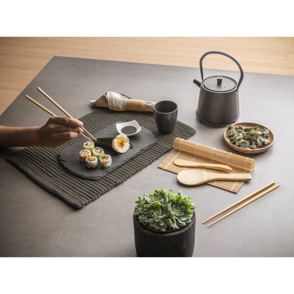 MORIMOTO. Sushi sada z bambusu