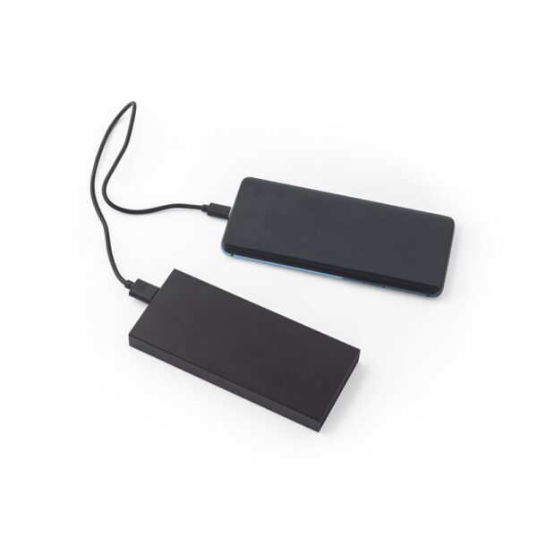 DOROTHY 5. Powerbanka s kapacitou 5 000 mAh vyrobená zo recyklovaného hliníka (100% rAL)