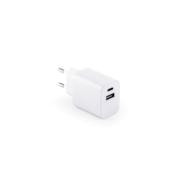 WEGENER. Napájací adaptér s USB-A portom 18W a USB-C 20W v recyklovaného ABS-a (100% rABS) - Biela