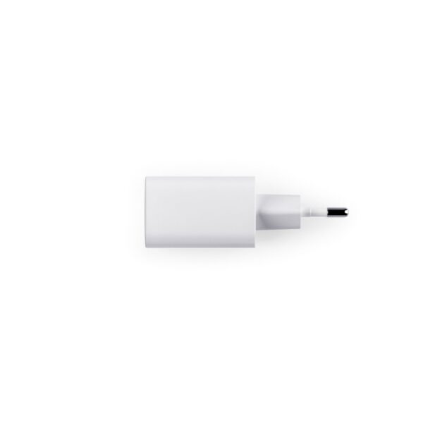 WEGENER. Napájací adaptér s USB-A portom 18W a USB-C 20W v recyklovaného ABS-a (100% rABS)